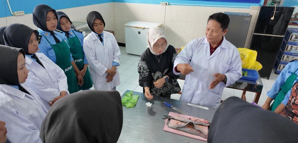 Tingkatkan Kompetensi Siswa, Jurusan APHPi SMKN 1 Temon Hadirkan Guru Tamu Praktisi Industri